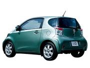 トヨタ iQ 3枚目