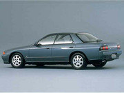 日産 スカイライン カタログ画像2