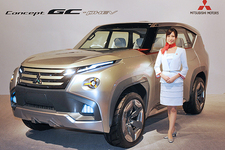 三菱自動車、新世代ラージSUV「Concept GC-PHEV」を世界初公開
