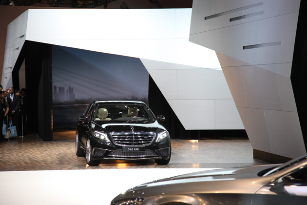 【東京モーターショー2013 現地速報】メルセデス・ベンツが、世界初公開となる「S65AMGロング」と「SLS AMG GTファイナルエディション」を公開！