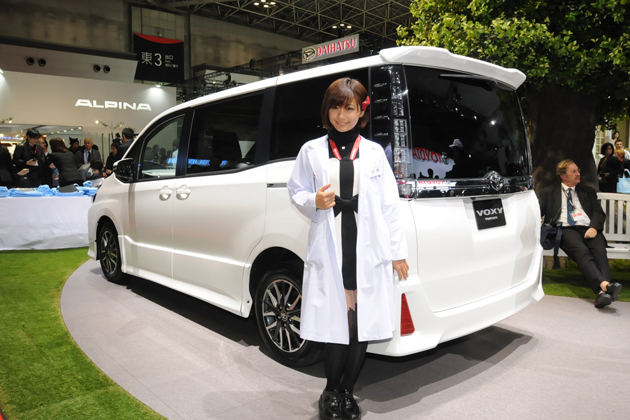 【綺麗な女医さんは好きですか？】安枝瞳の東京モーターショー診察中！【トヨタ編】