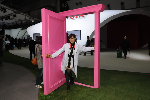 【綺麗な女医さんは好きですか？】安枝瞳の東京モーターショー診察中！【トヨタ編】