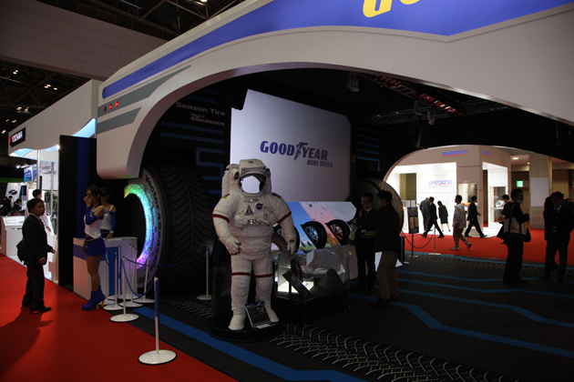グッドイヤー[GOOD YEAR]ブース（東京モーターショー2013）