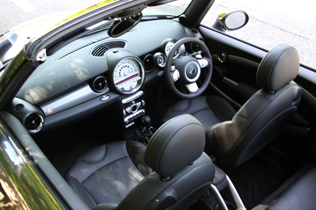 何かと重宝しそうな新型MINIコンバーチブル 【BMW MINIコンバーチブル 試乗レポート】