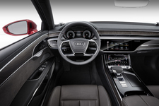 アウディ 新型A8＜レベル3自動運転＞