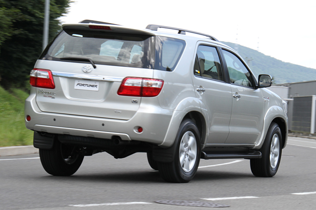  fortuner  2011 