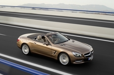[デビュー目前！]メルセデス・ベンツ 新型「SL」クラス　フォトギャラリー